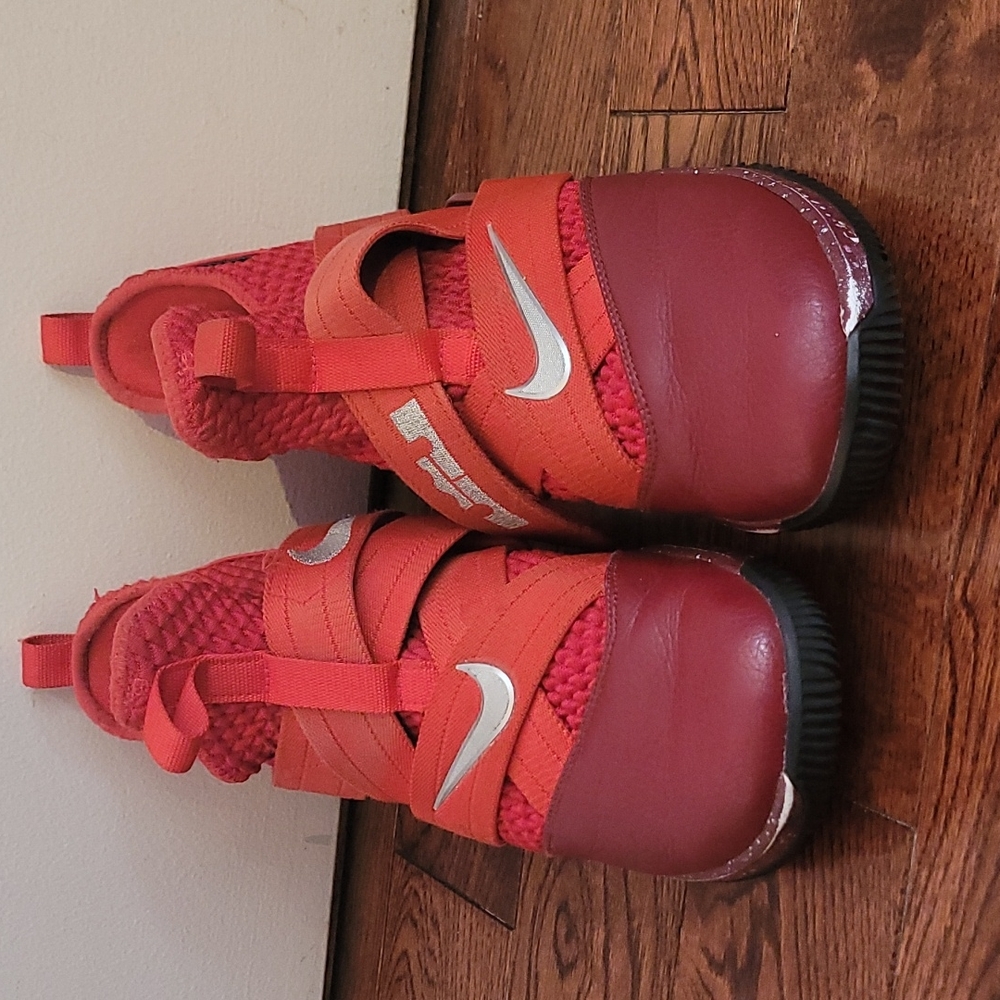 Red nike basketball shoes
